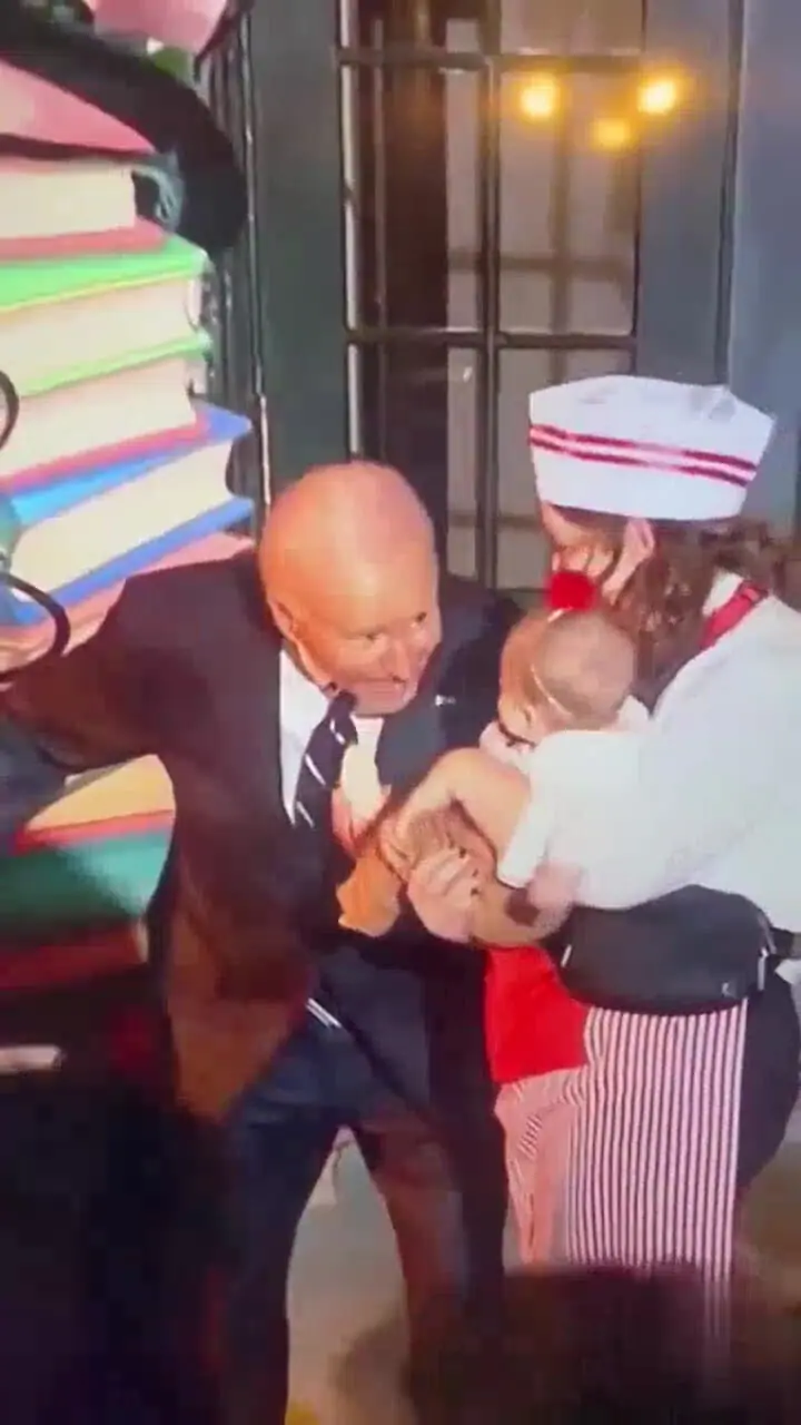 فیلم دیده نشده از بایدن در جشن هالووین کاخ سفید + فیلم