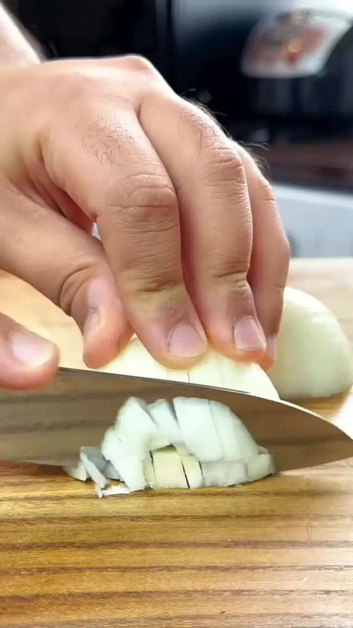 طرز تهیه غذایی ارزان و سریع با بادمجان+ فیلم