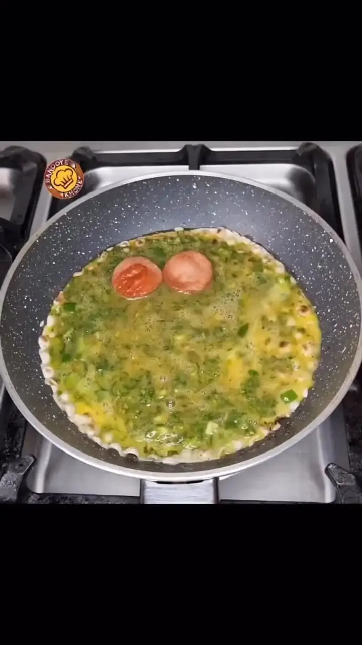 طرز تهیه پیتزا فوری و اقتصادی بدون فر و خمیر + فیلم