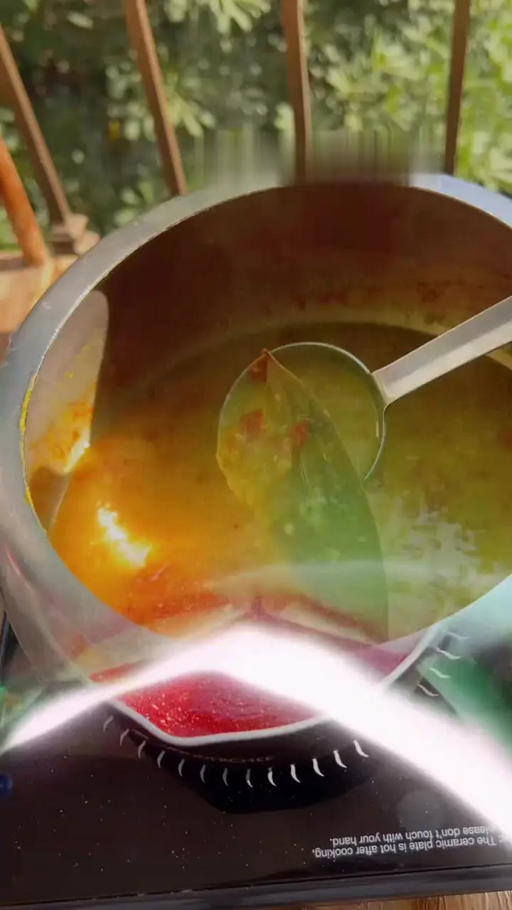 طرز تهیه خورشت دال عدس به سبک هندی؛ سریع، ارزان و خوشمزه