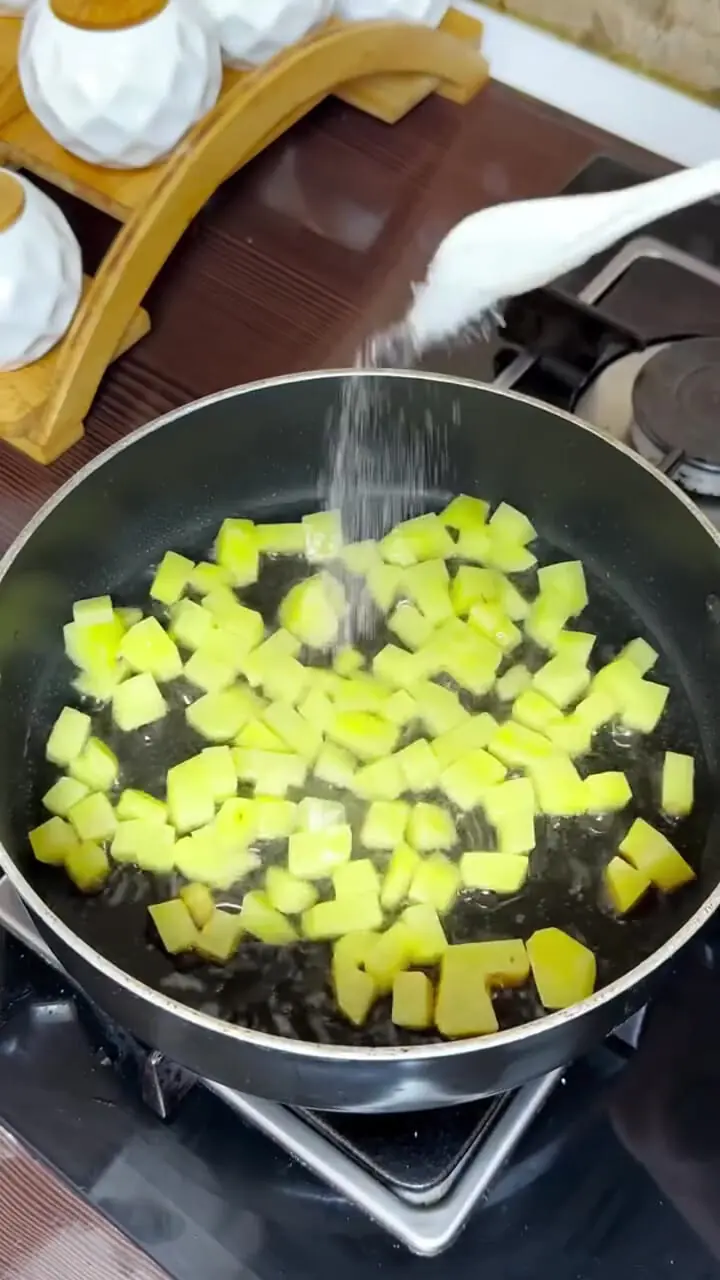 طرز تهیه خوراک قارچ خوشمزه و ارزان + فیلم